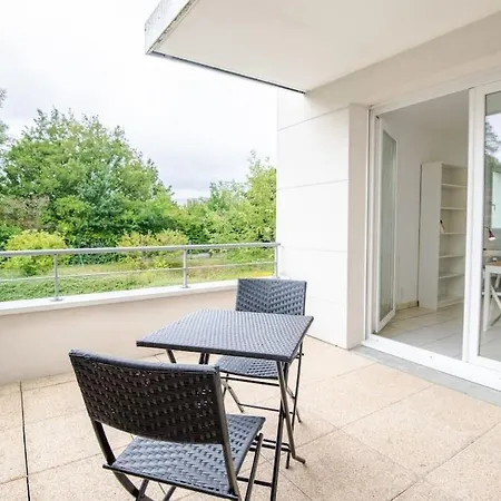Apartment Recent Studio Avec Terrasse Proche Centre Tours